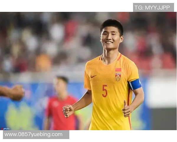 武汉网球队的奋进之路：从默默无闻到邀请赛的荣耀时刻