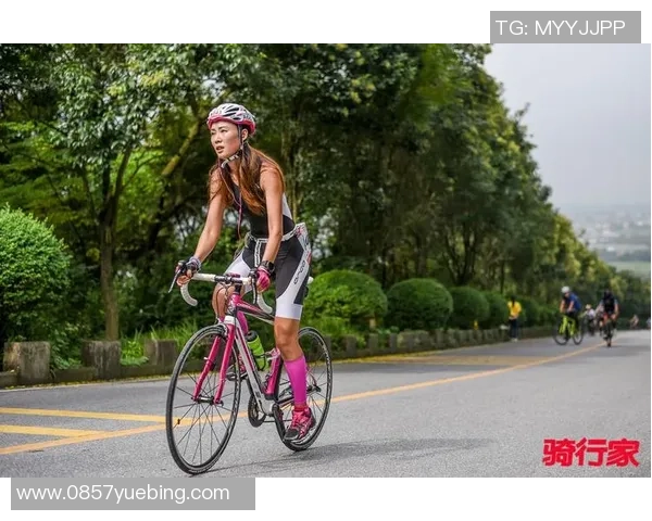 足球明星骑行挑战精彩瞬间合集带你领略运动魅力与激情 足球明星骑行挑战精彩瞬间合集带你领略运动魅力与激情